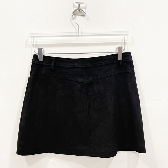 Zara Black Button Front Faux Suede Mini Skirt Size Medium - Picture 4 of 8